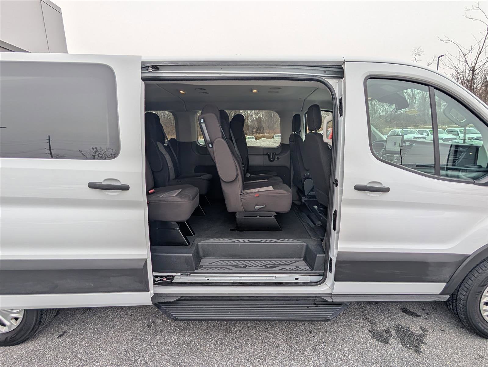 2023 Ford Transit Passenger Wagon XL
