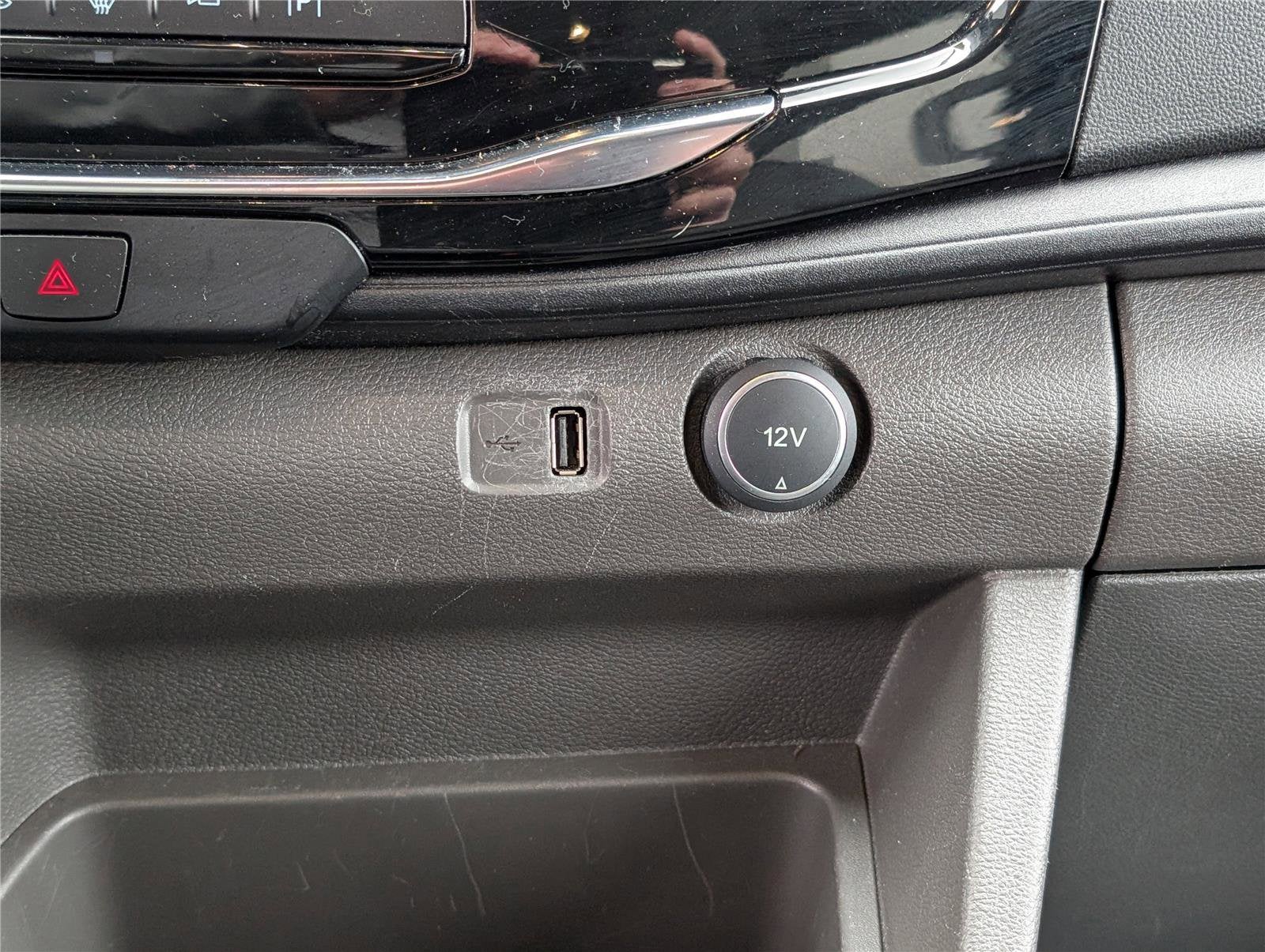 2023 Ford Transit Passenger Wagon XL