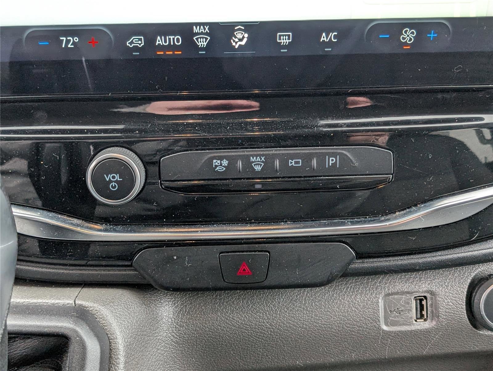 2023 Ford Transit Passenger Wagon XL