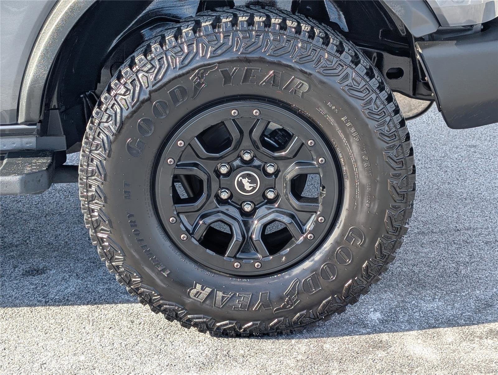 2023 Ford Bronco Base