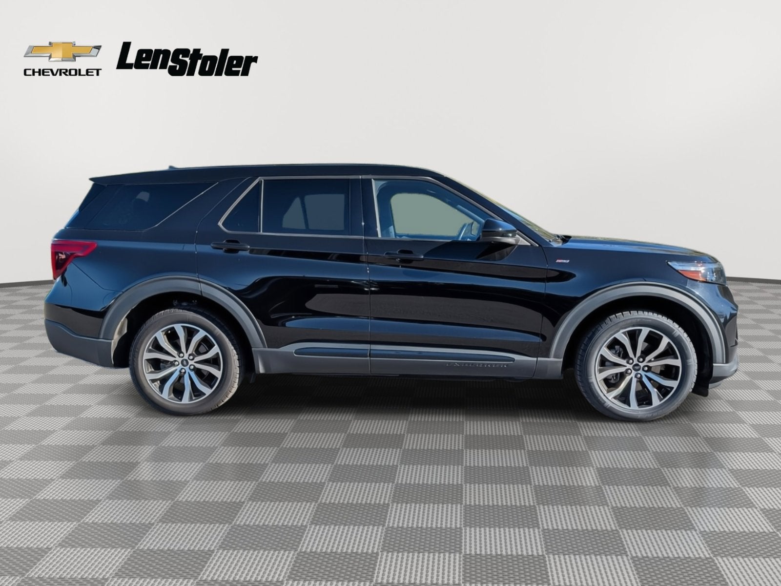 2022 Ford Explorer ST-Line