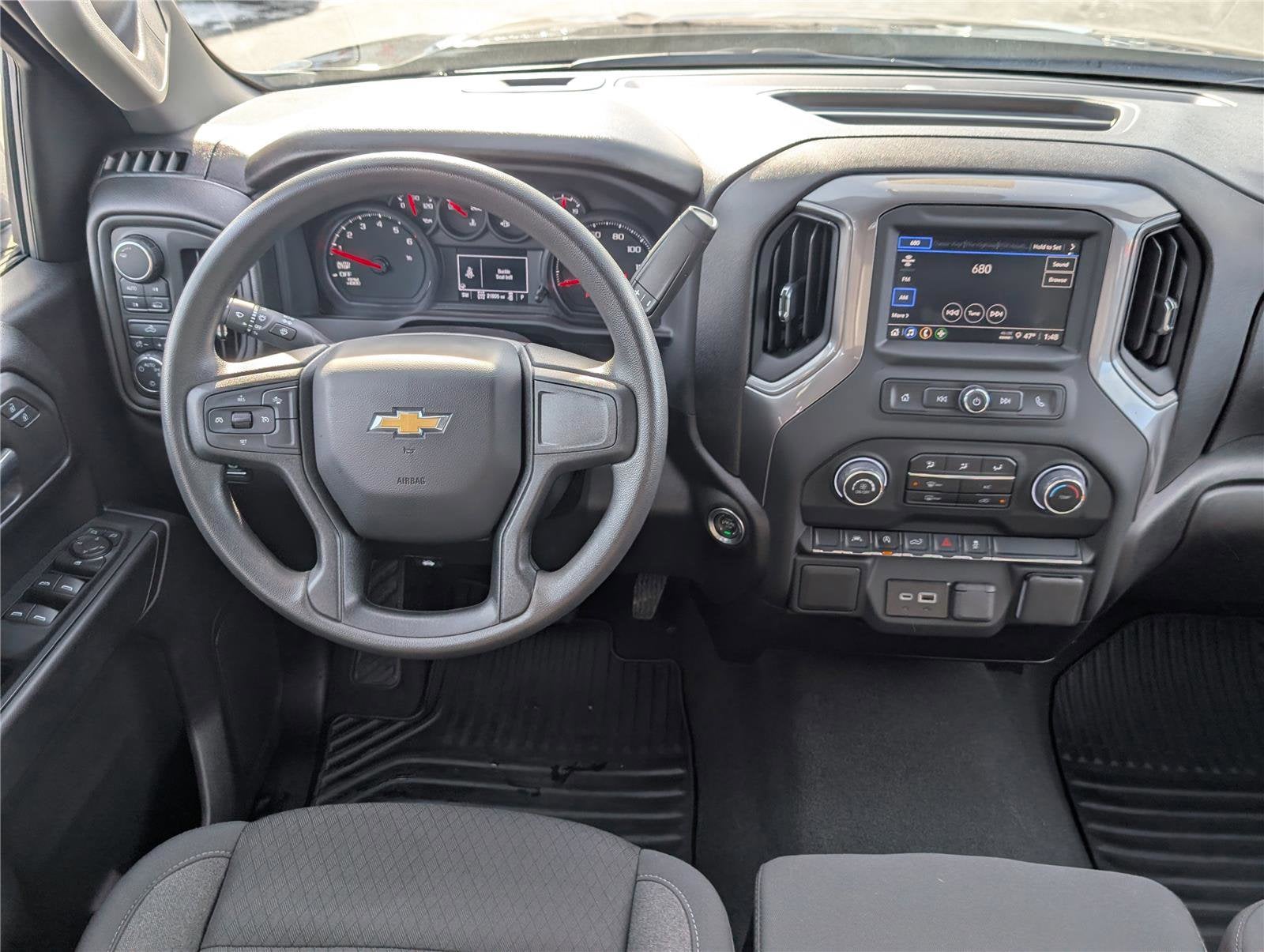 2025 Chevrolet Silverado 1500 Custom