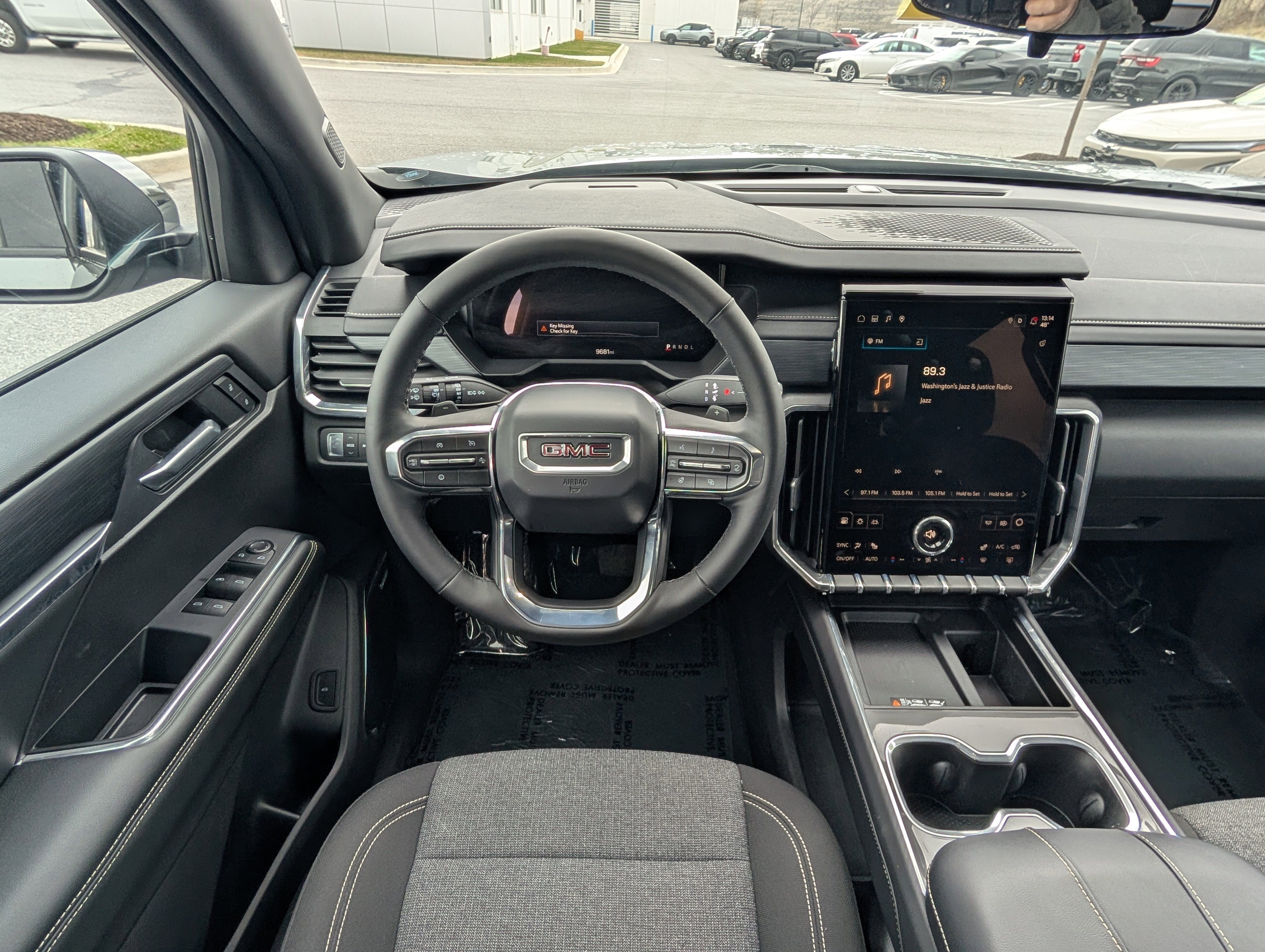 2025 GMC Acadia Elevation