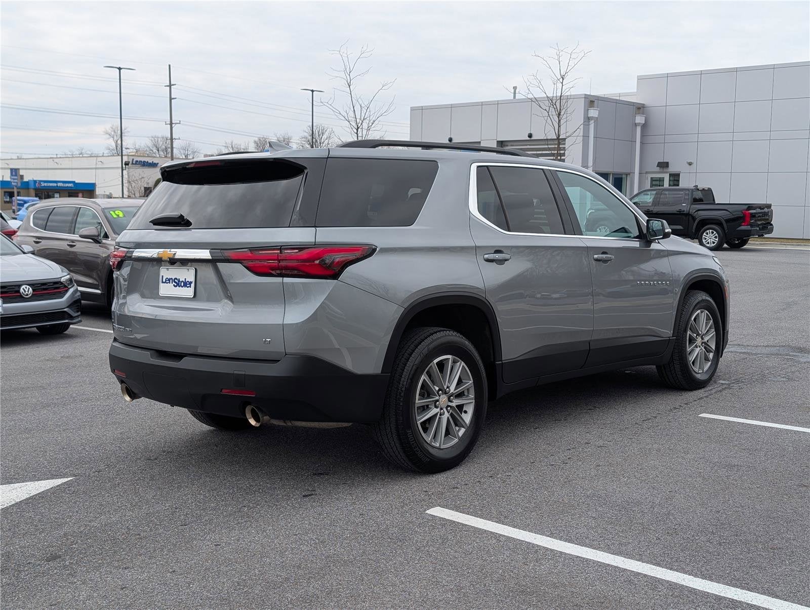 2023 Chevrolet Traverse LT Leather