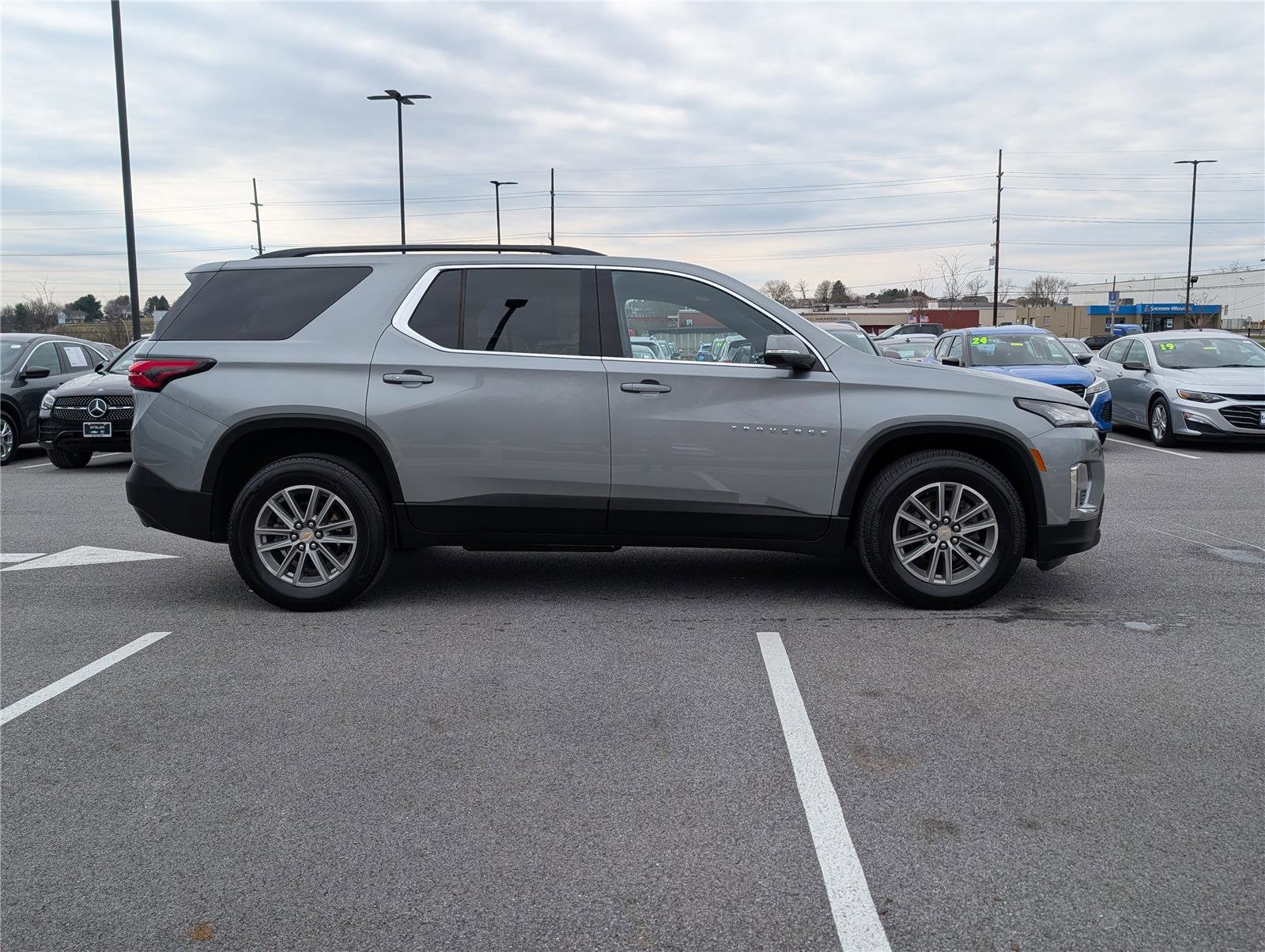 2023 Chevrolet Traverse LT Leather