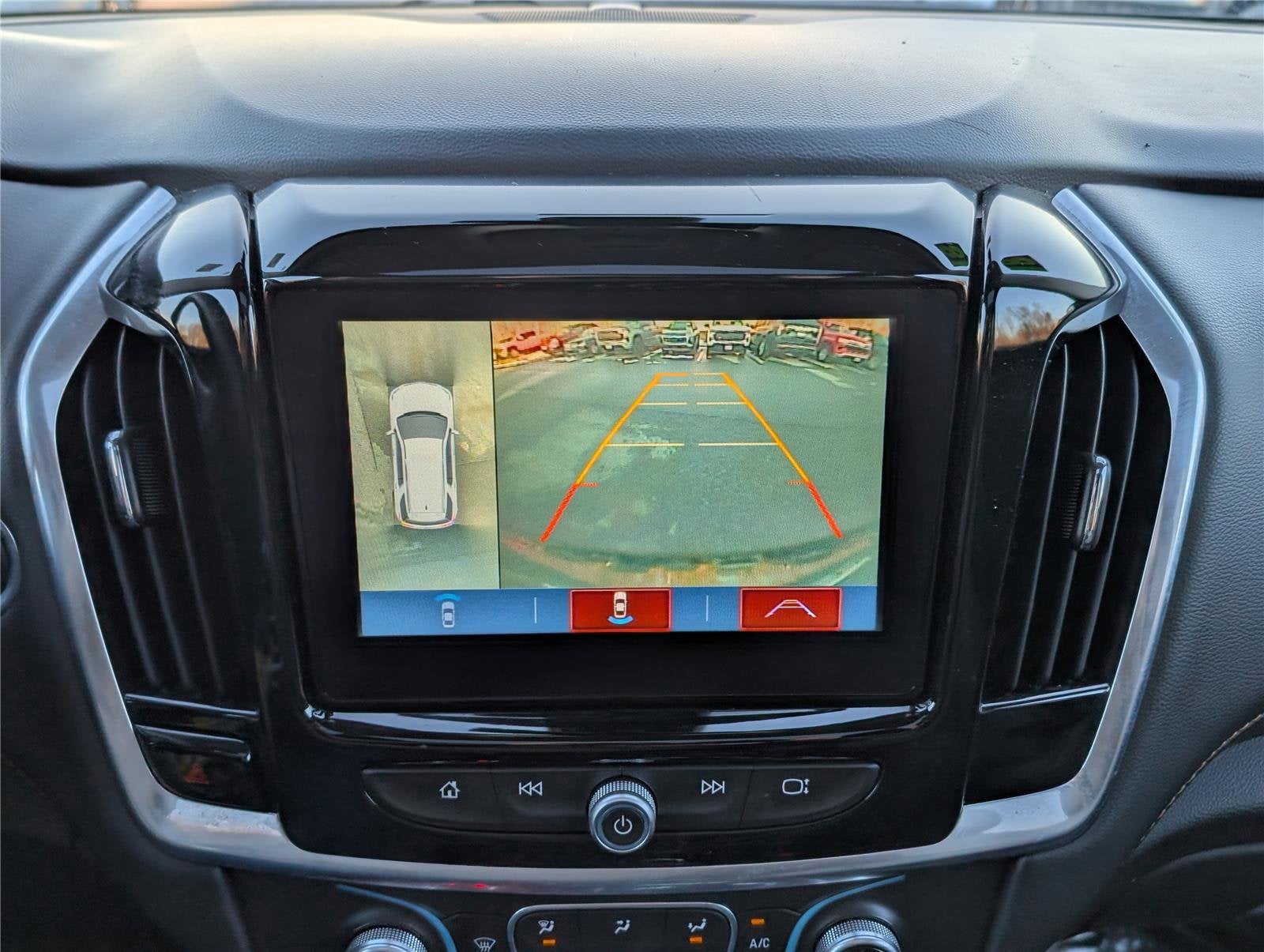 2018 Chevrolet Traverse LT Leather