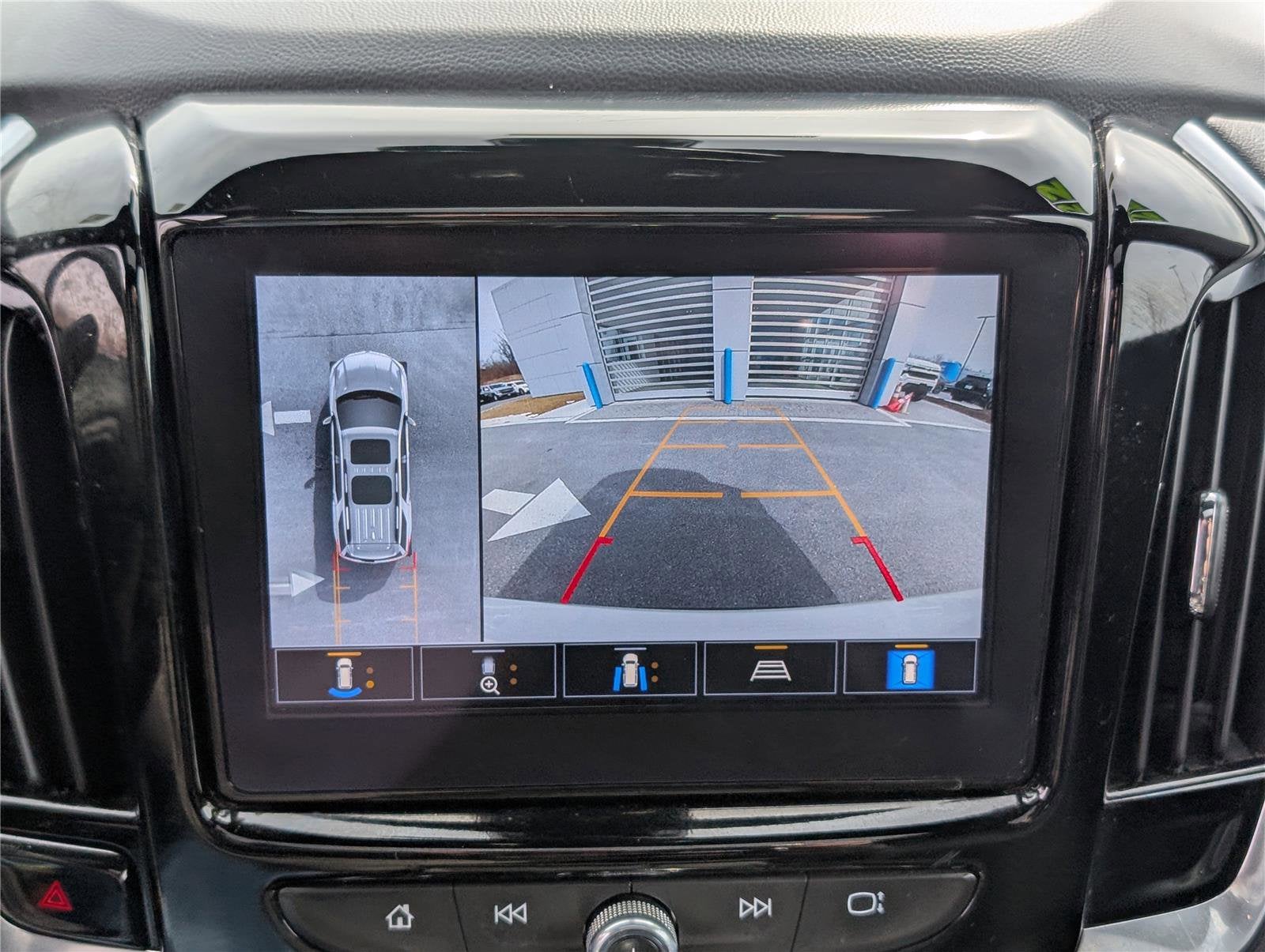 2022 Chevrolet Traverse RS