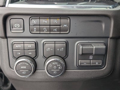 2025 Chevrolet Suburban RST