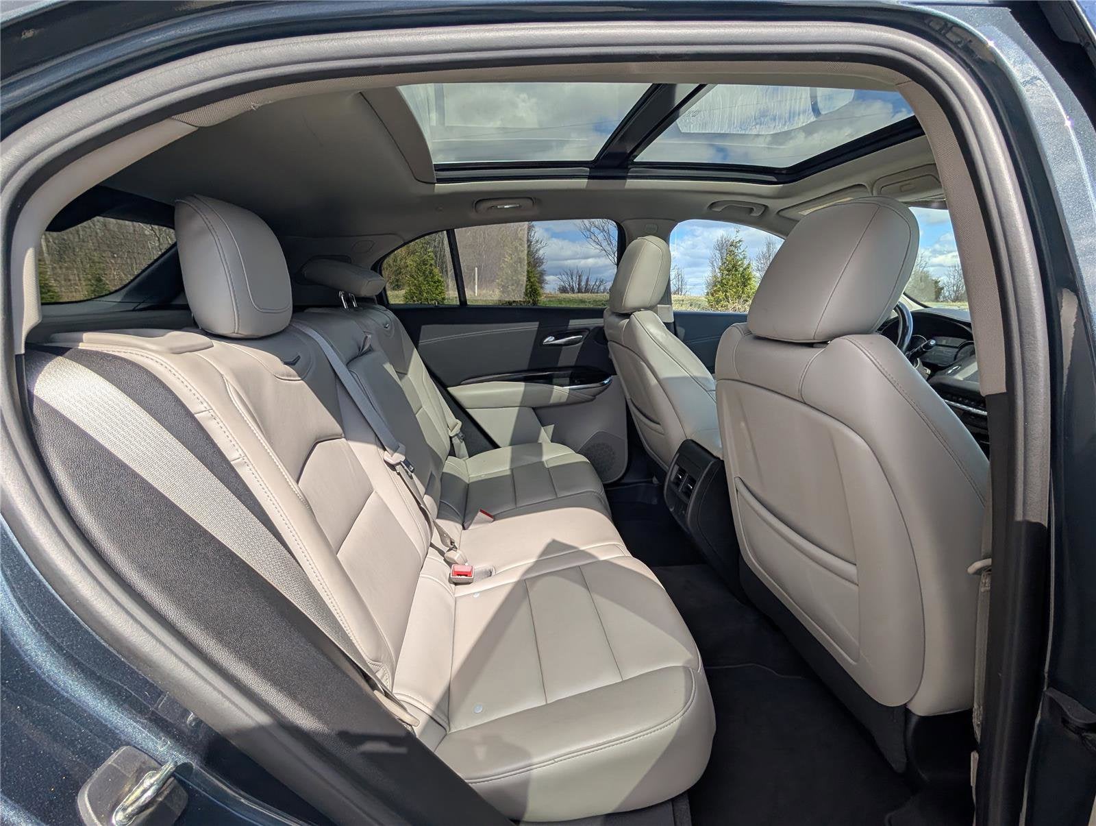 2020 Cadillac XT4 FWD Premium Luxury