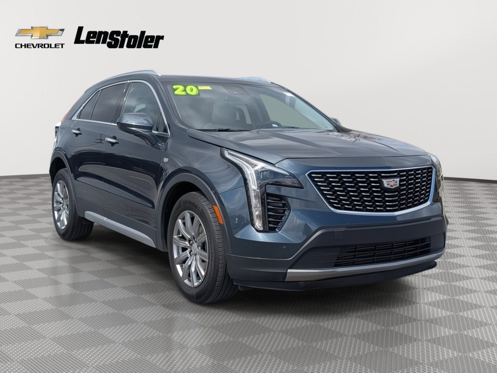 2020 Cadillac XT4 FWD Premium Luxury
