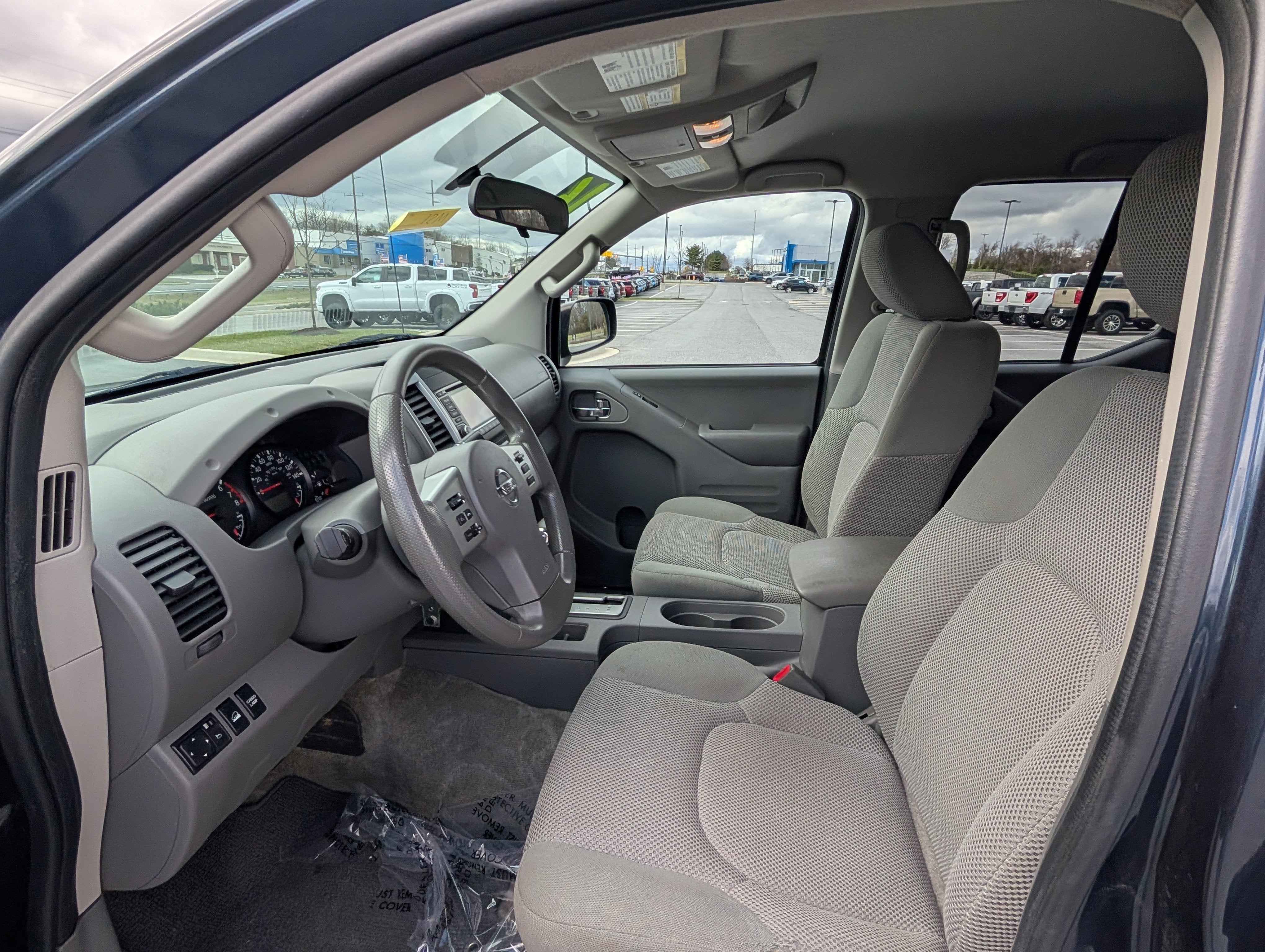 2016 Nissan Frontier SV
