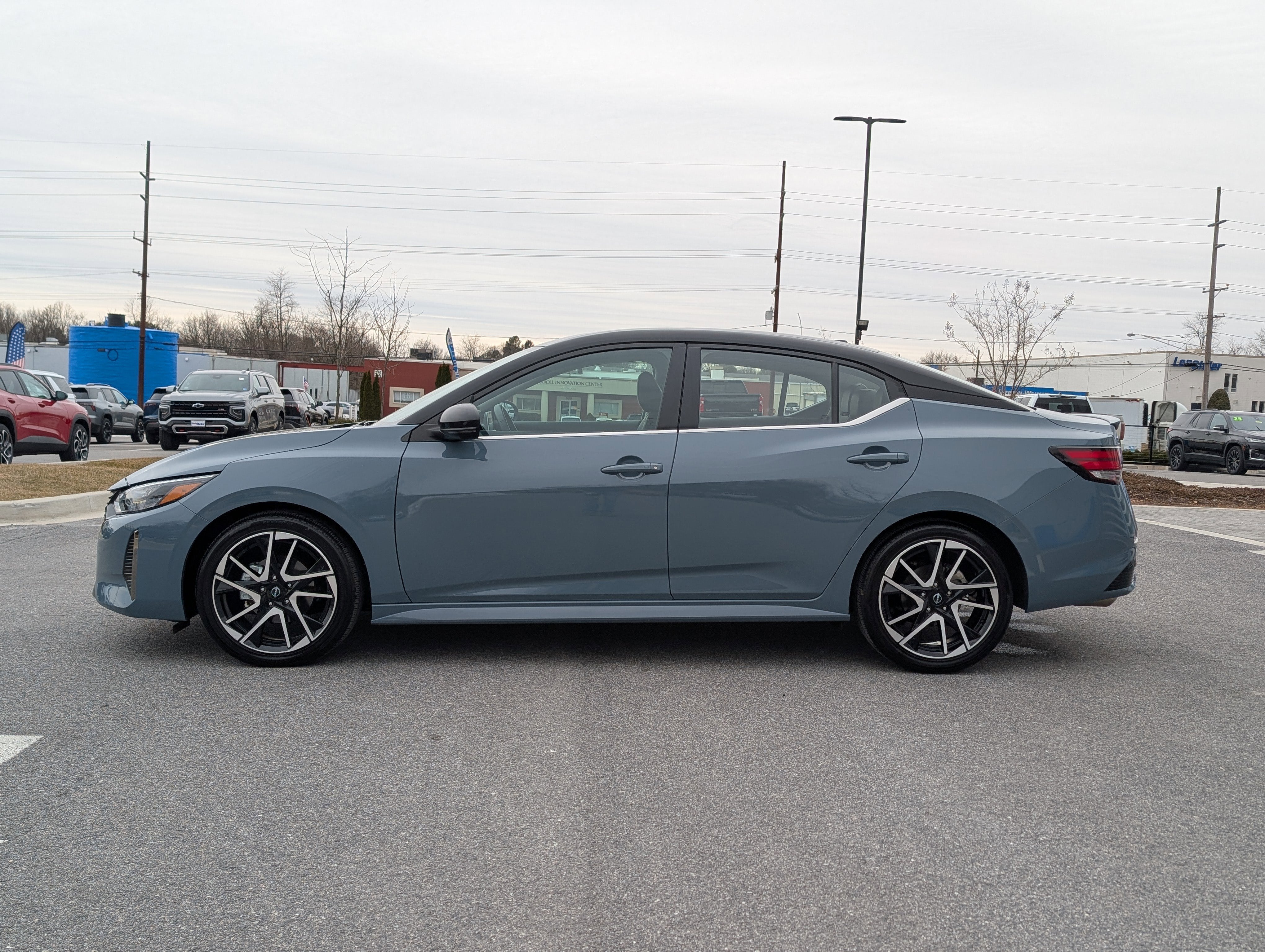 2025 Nissan Sentra SR