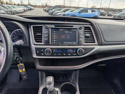 2017 Toyota Highlander LE