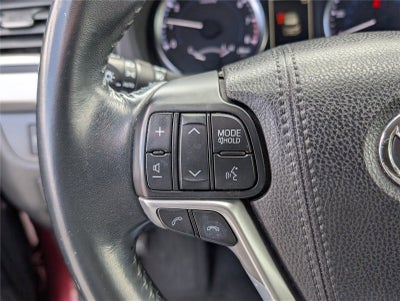 2017 Toyota Highlander LE