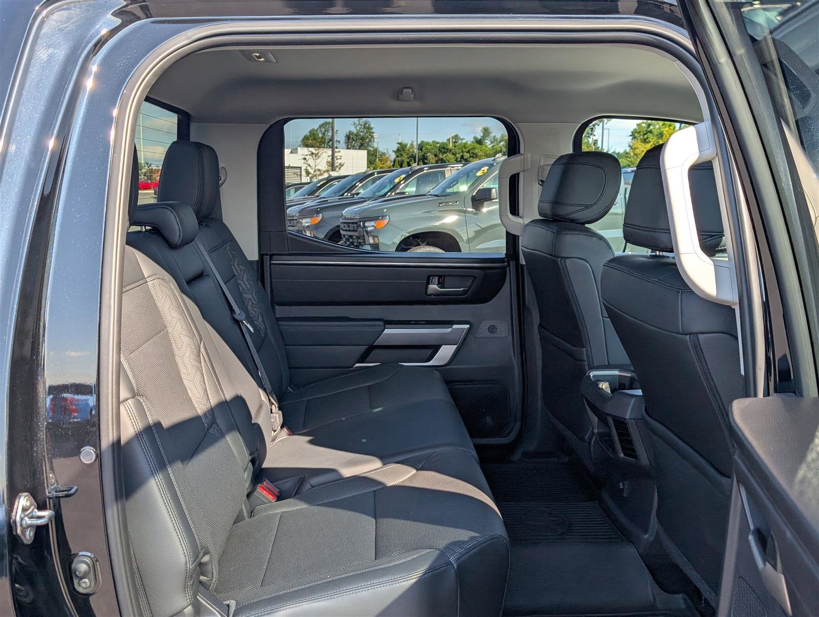 2022 Toyota Tundra 4WD SR5