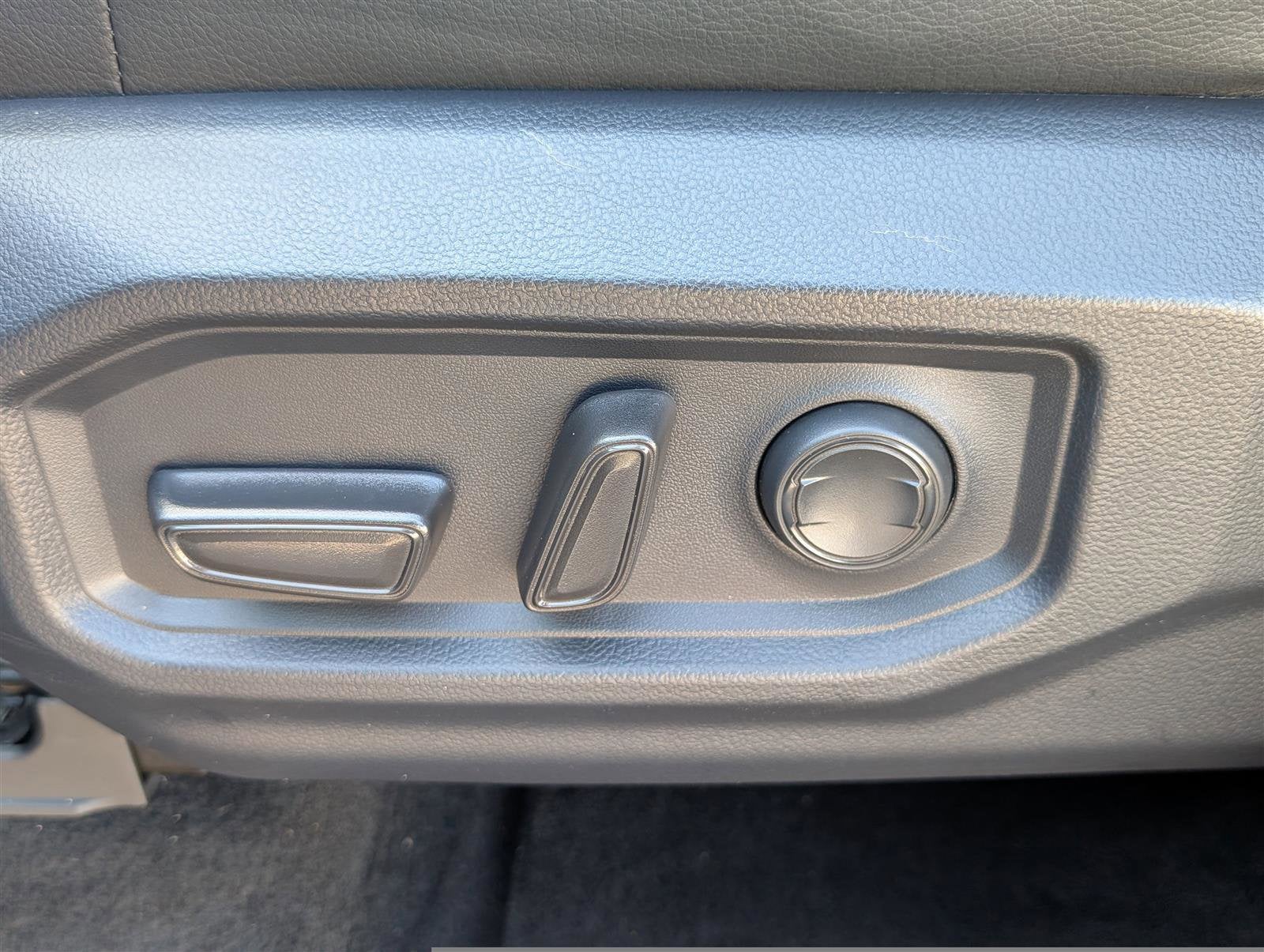 2022 Toyota Tundra 4WD SR5