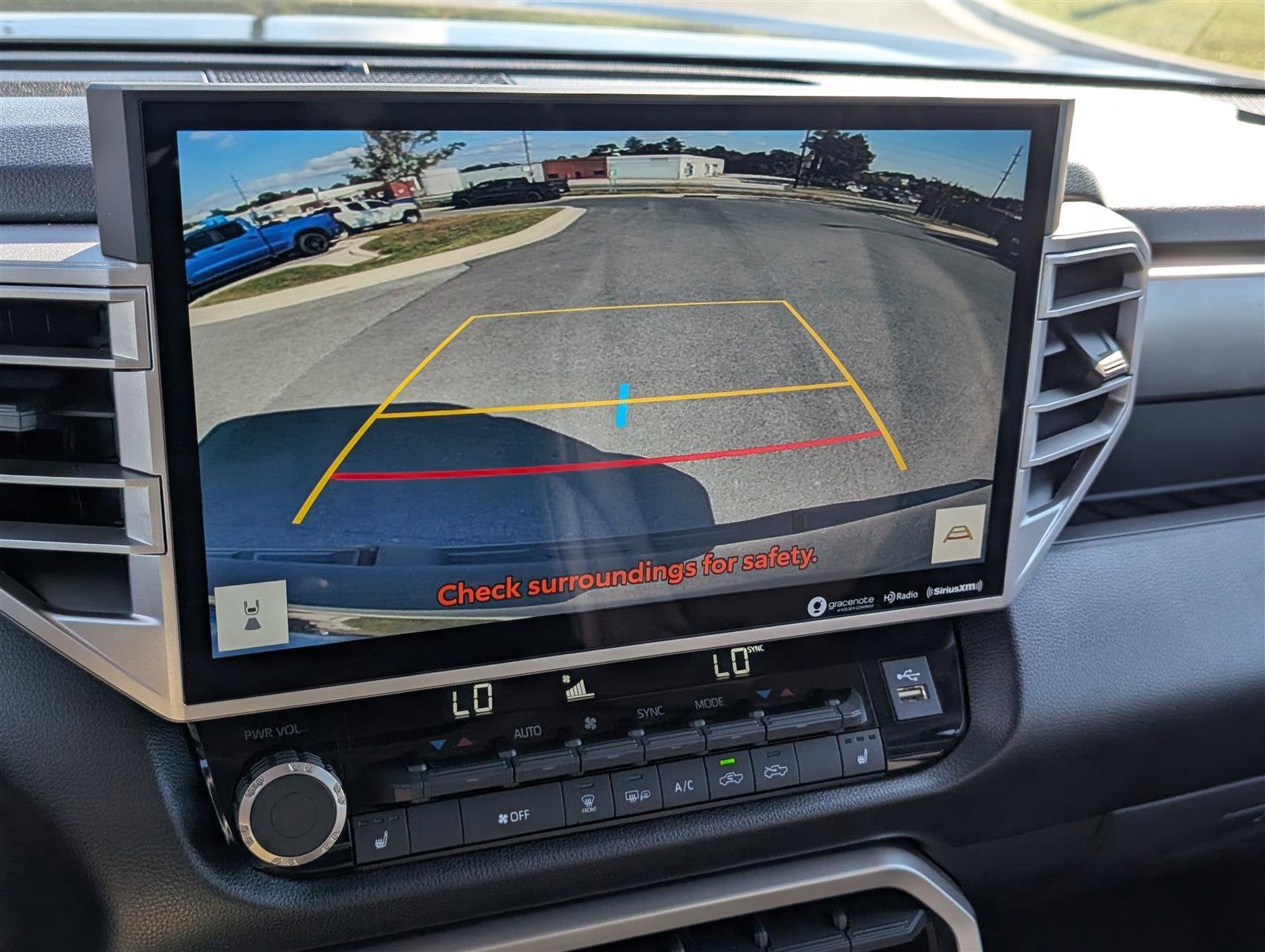 2022 Toyota Tundra 4WD SR5