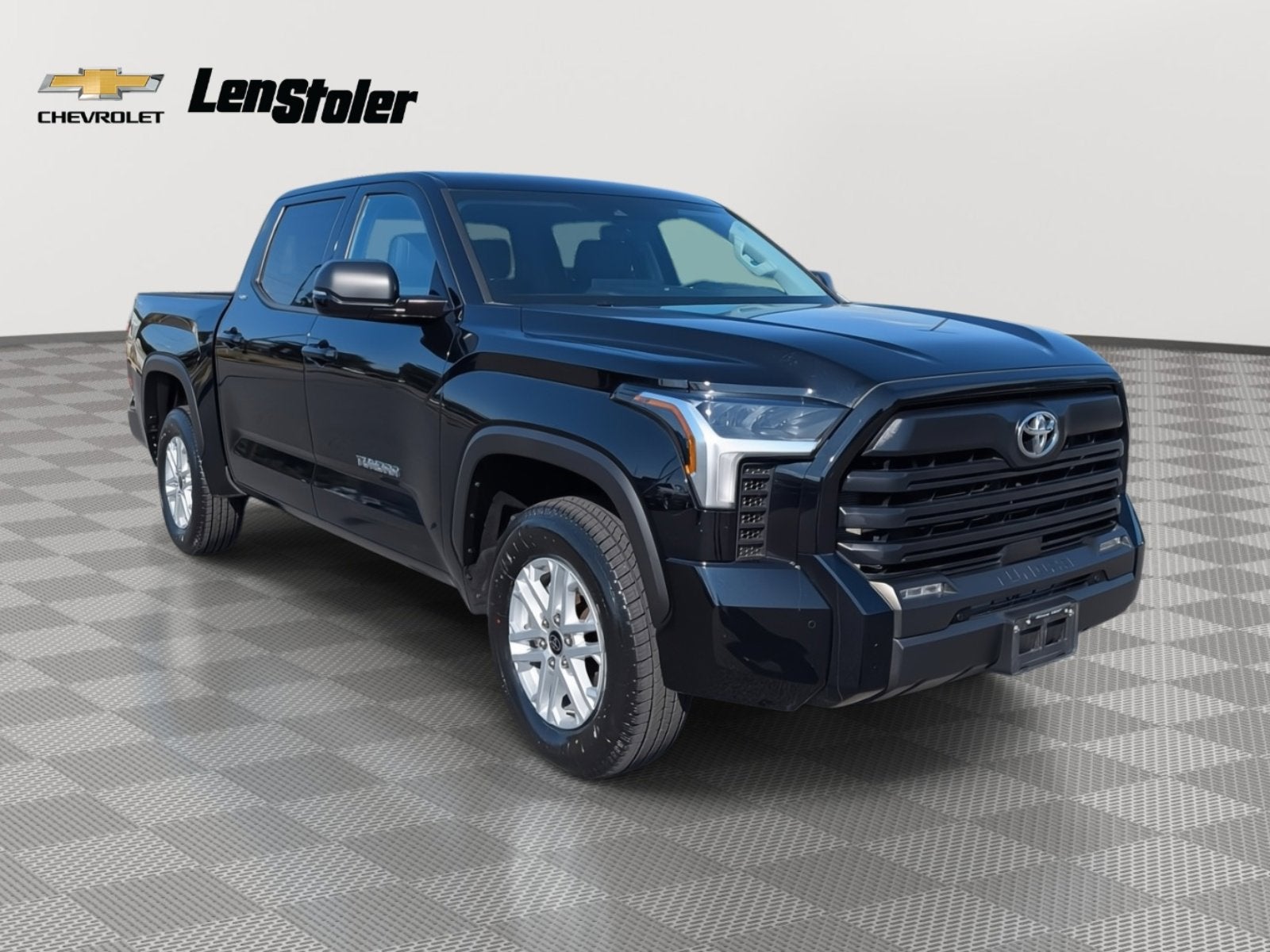 2022 Toyota Tundra 4WD SR5