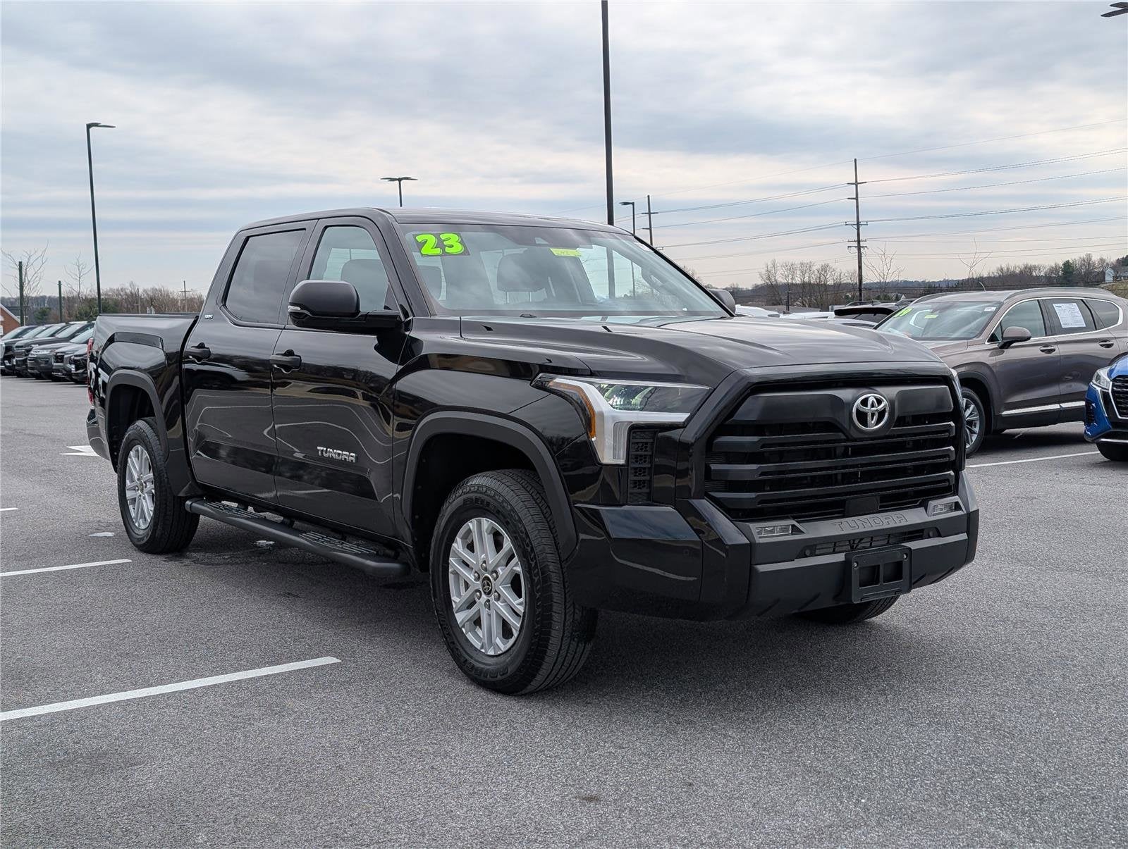 2023 Toyota Tundra 4WD SR5
