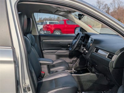 2020 Mitsubishi Outlander ES