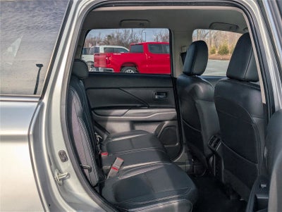 2020 Mitsubishi Outlander ES