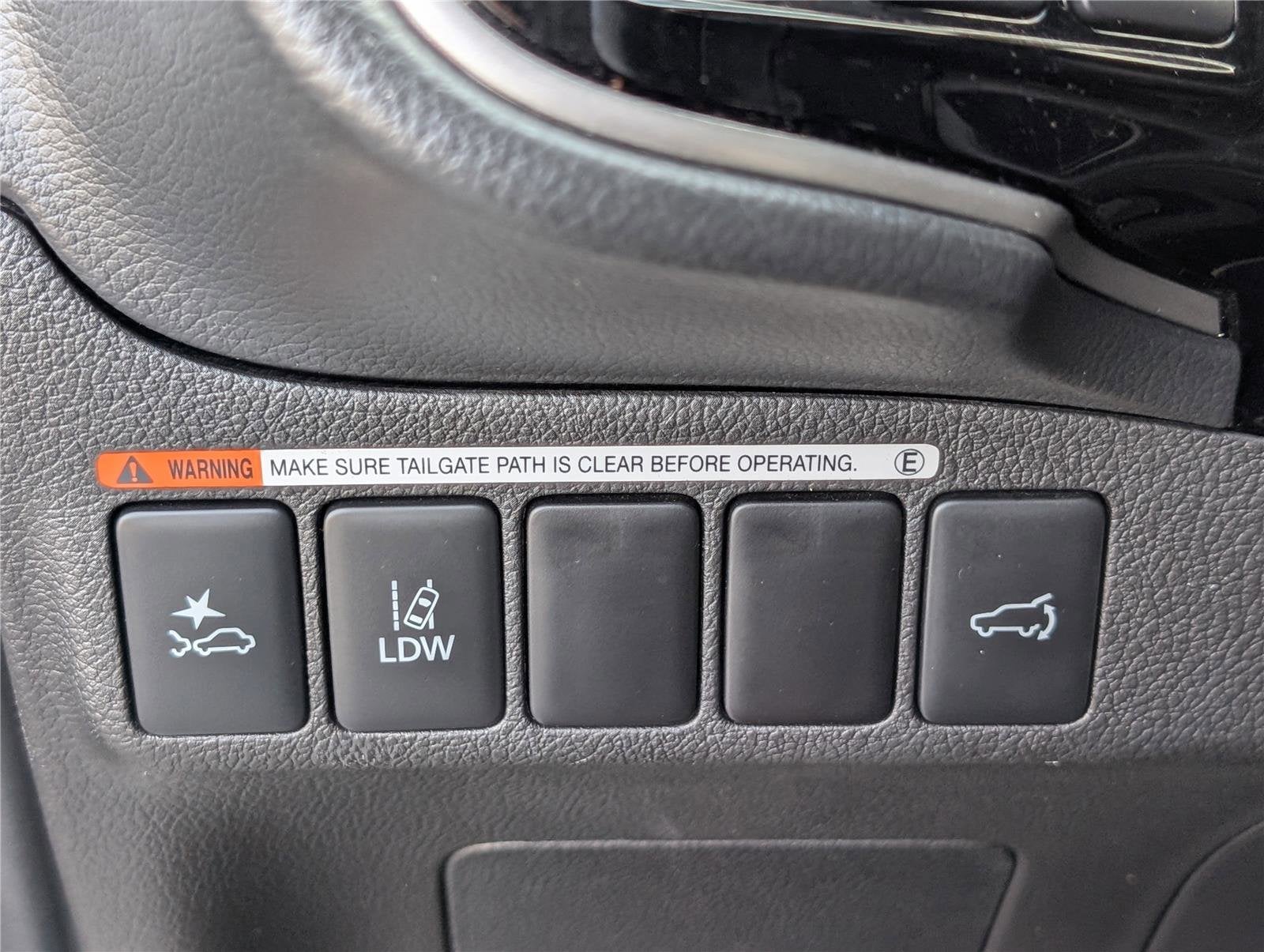 2020 Mitsubishi Outlander ES