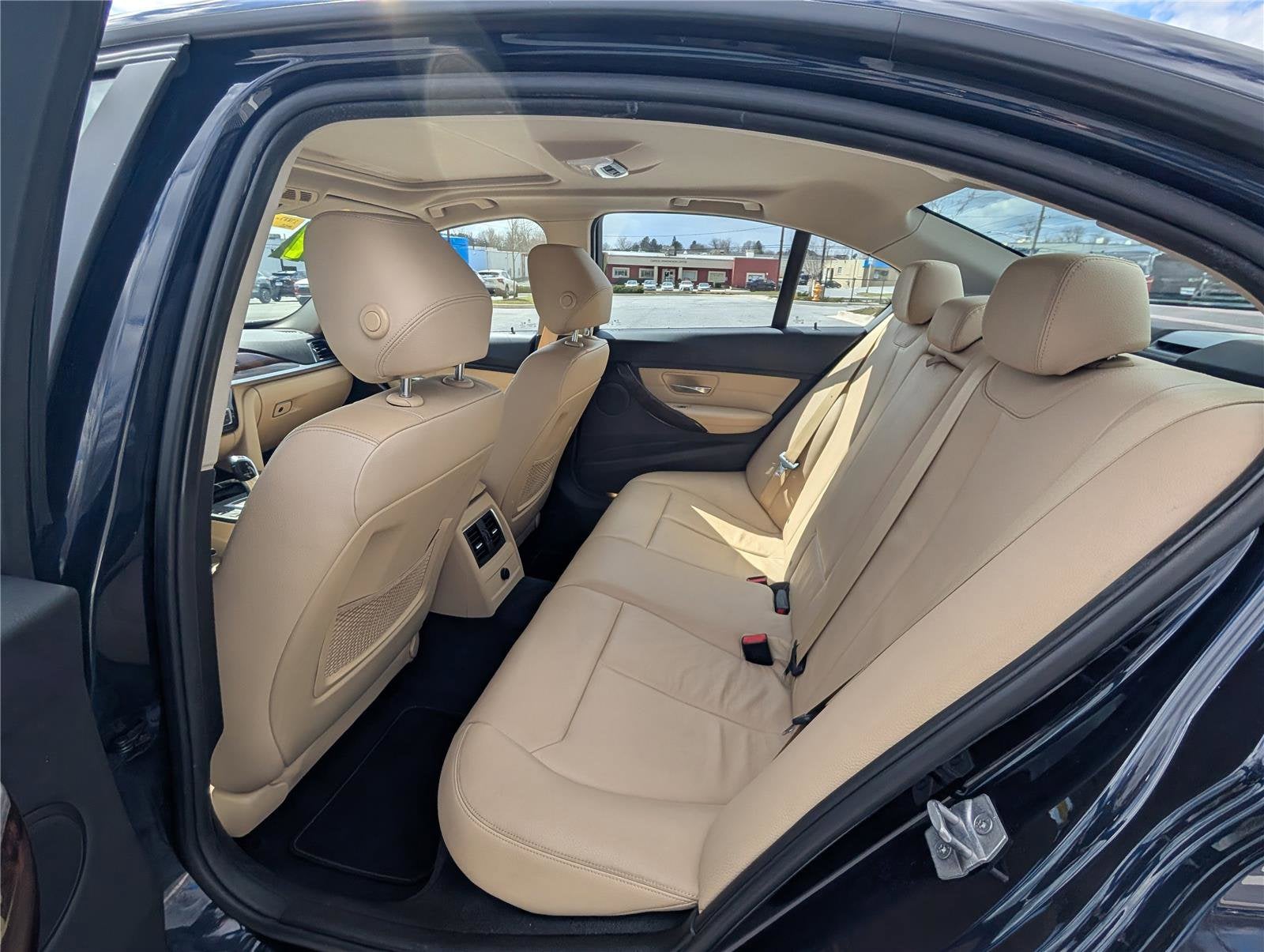 2017 BMW 3 Series 320i xDrive