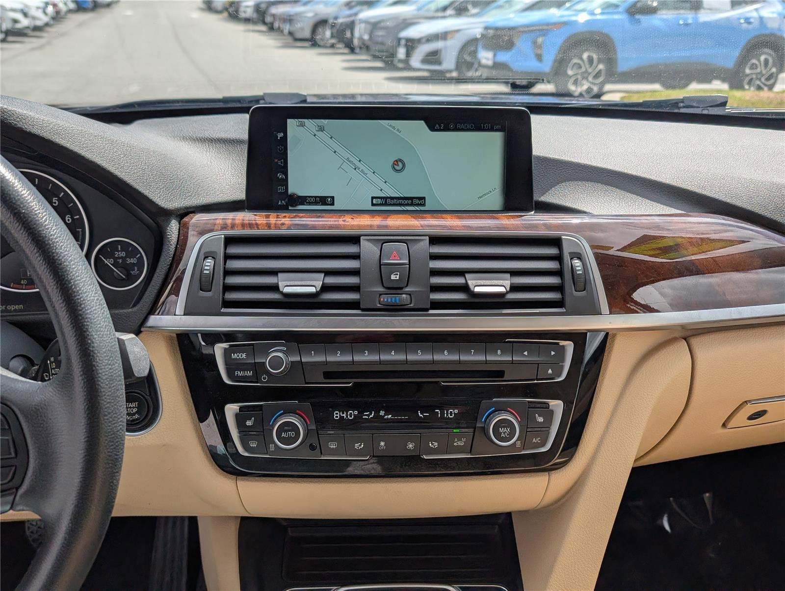 2017 BMW 3 Series 320i xDrive