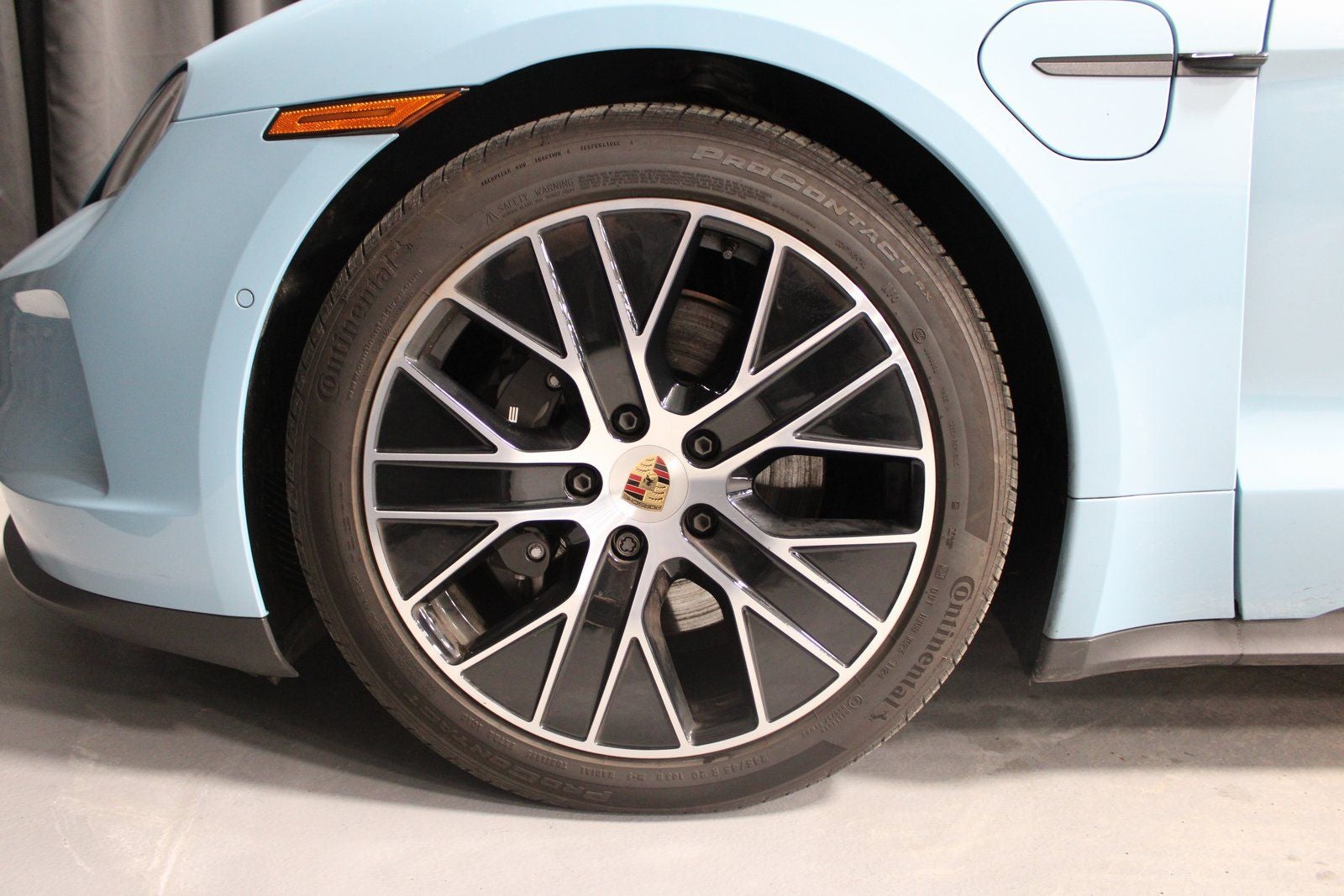 2025 Porsche Taycan Base