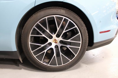 2025 Porsche Taycan Base