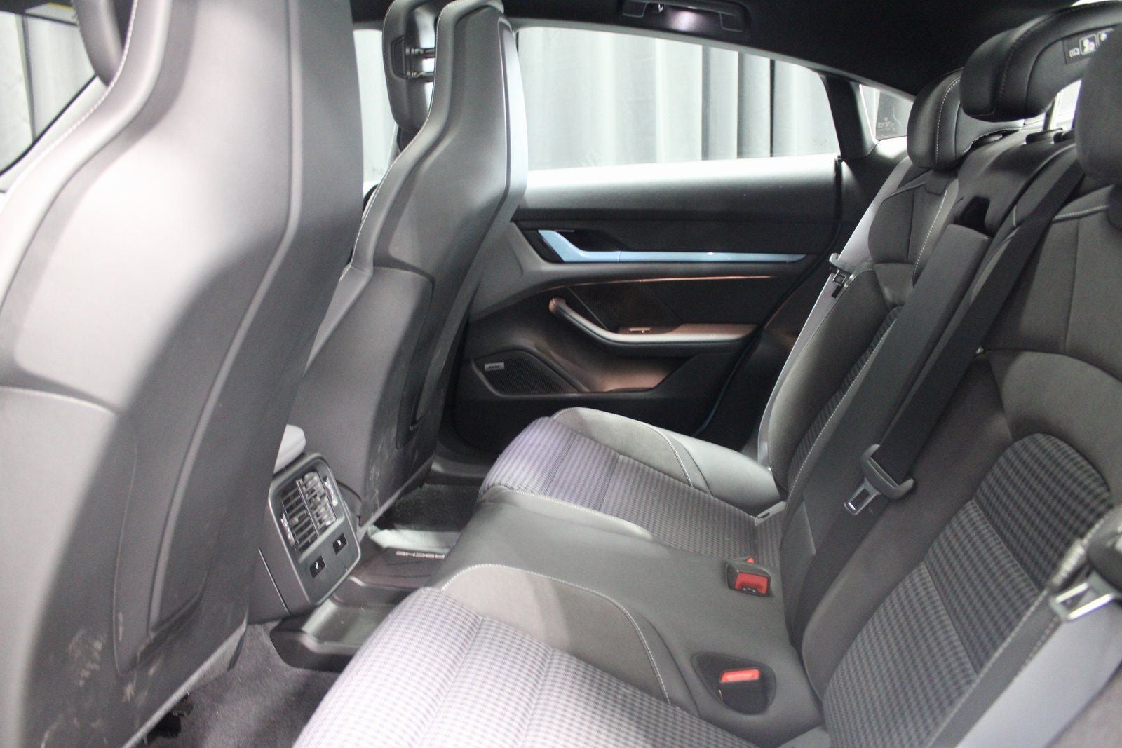 2025 Porsche Taycan Base