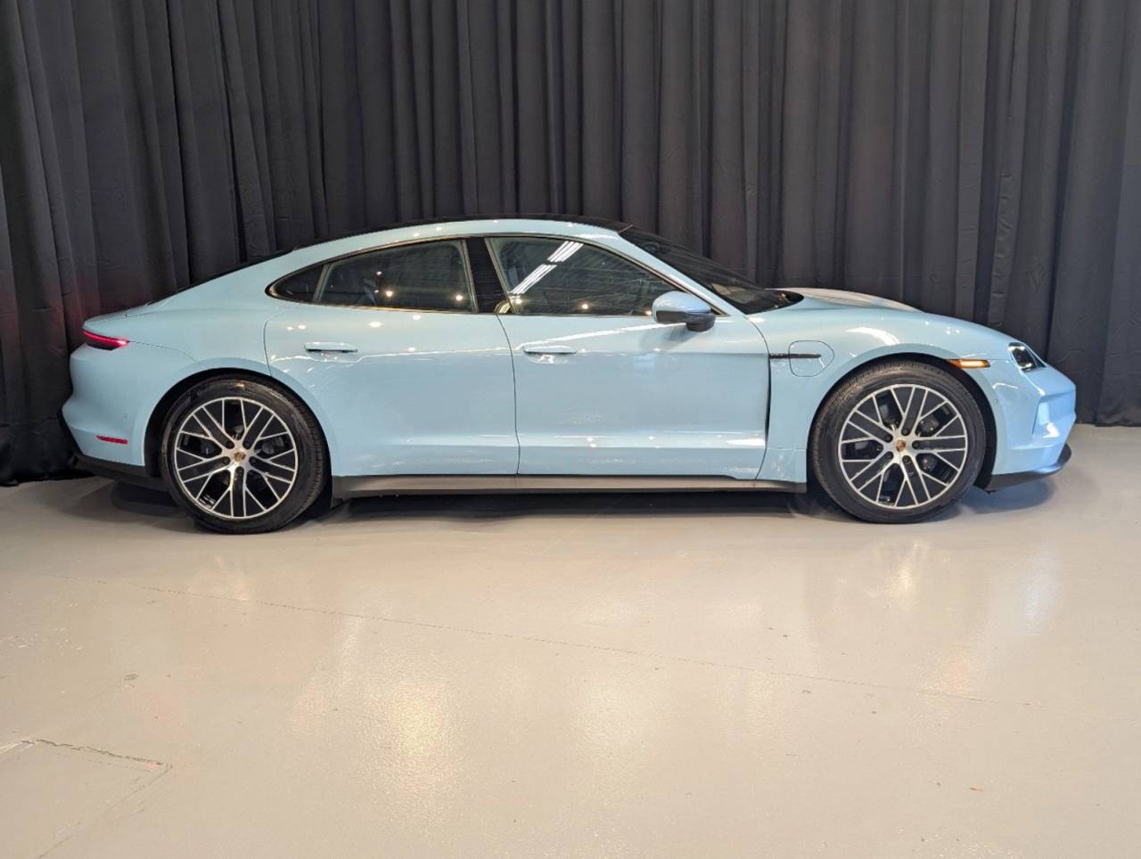 2025 Porsche Taycan Base