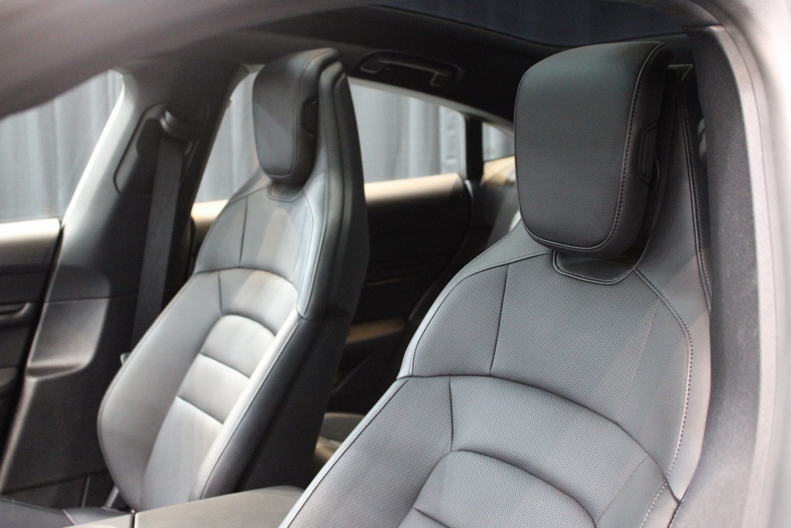 2023 Porsche Taycan Base