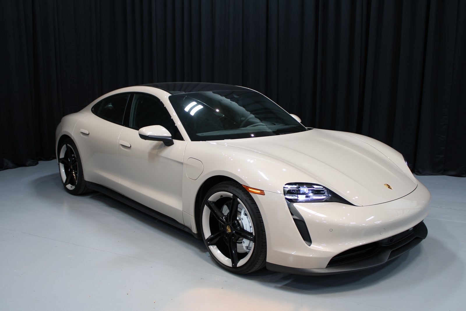 2023 Porsche Taycan Base