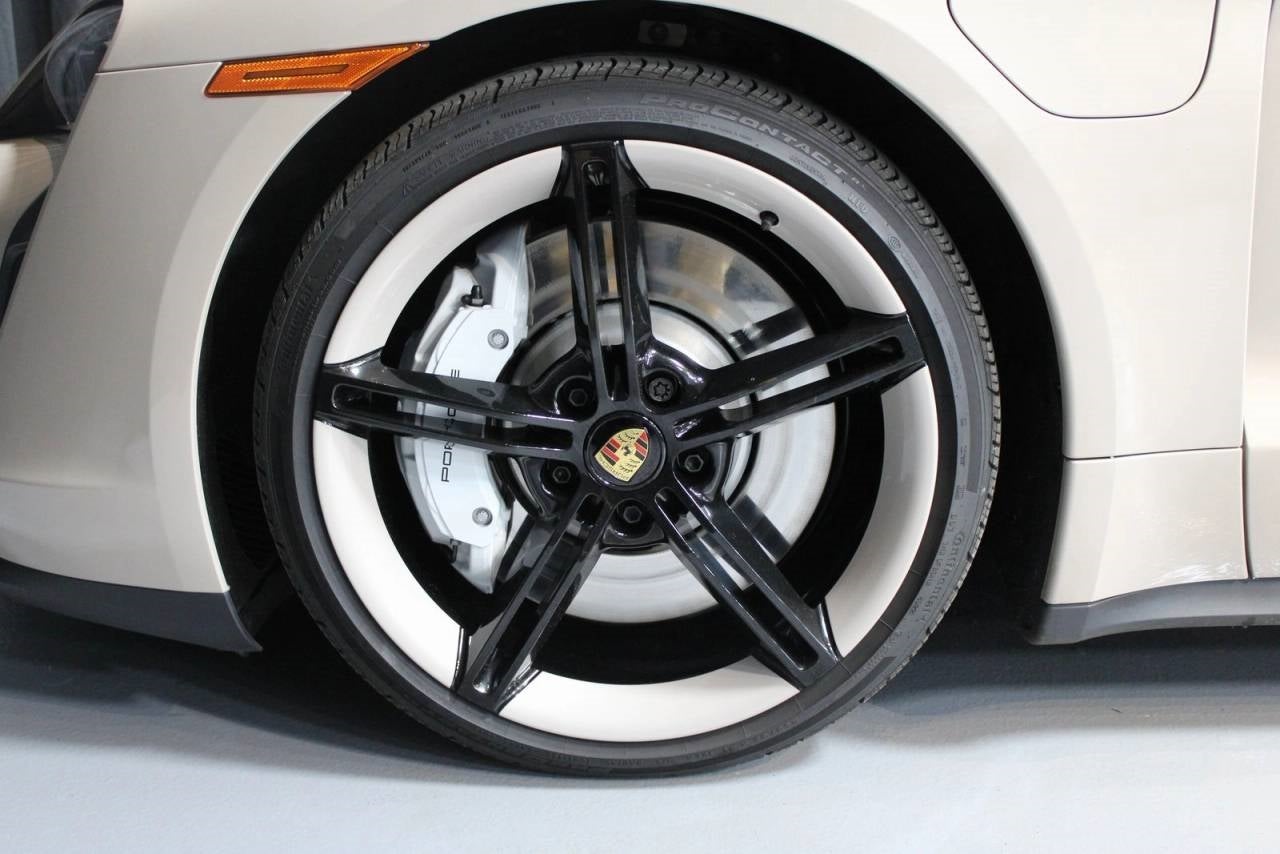 2023 Porsche Taycan Base