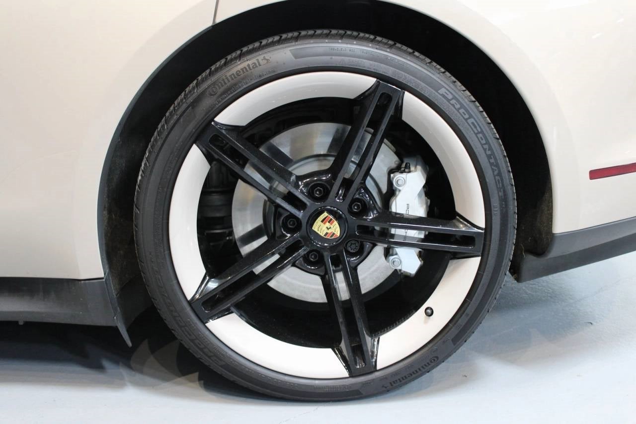 2023 Porsche Taycan Base