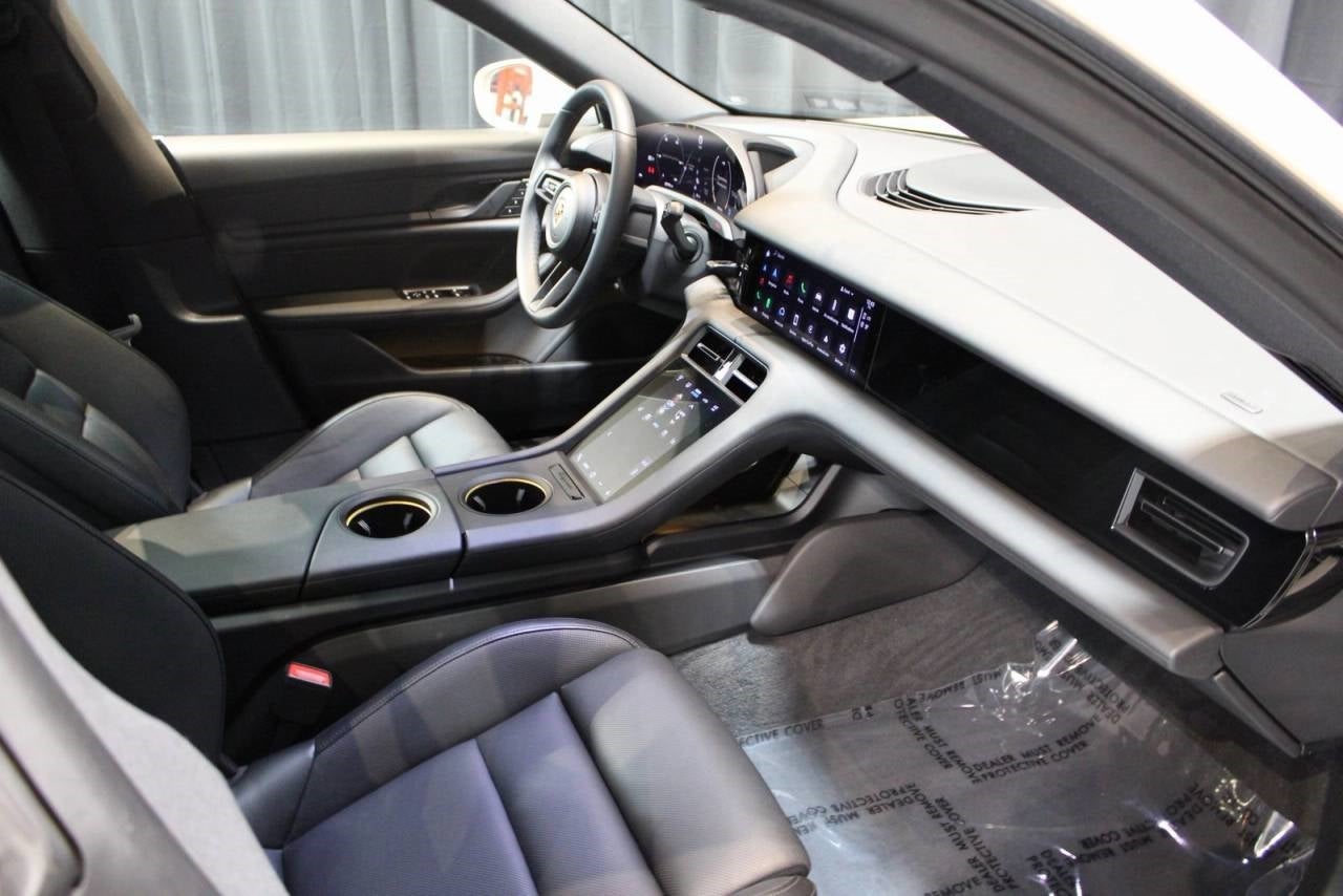 2023 Porsche Taycan Base