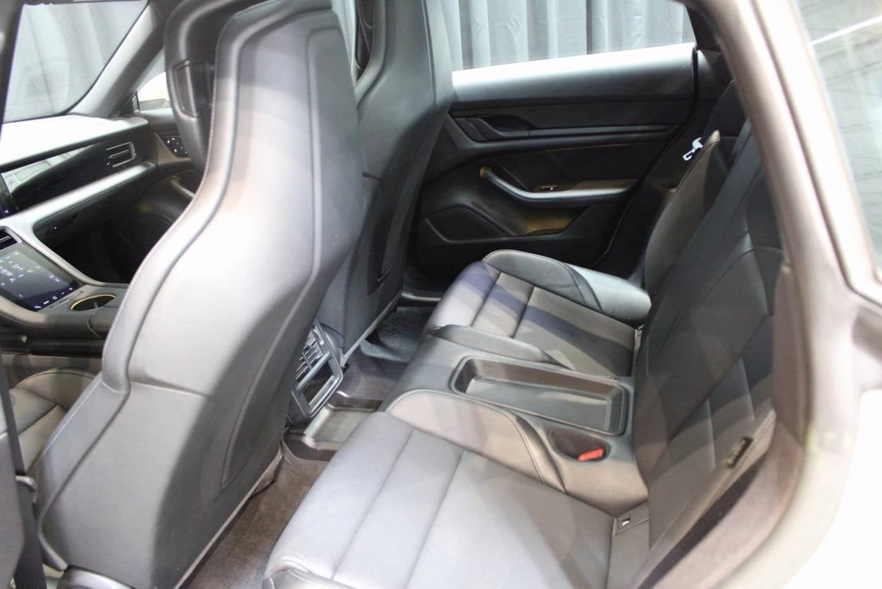 2023 Porsche Taycan Base