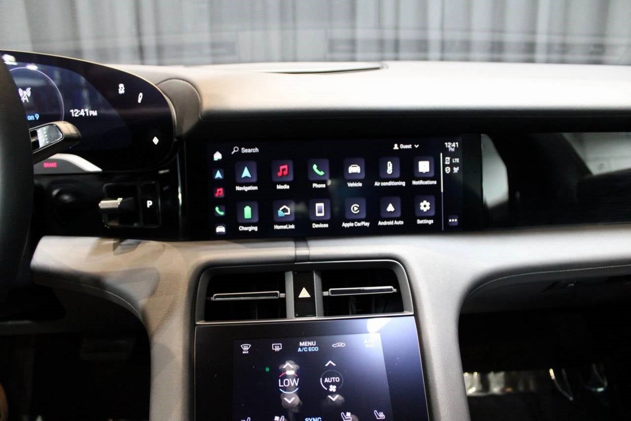 2023 Porsche Taycan Base