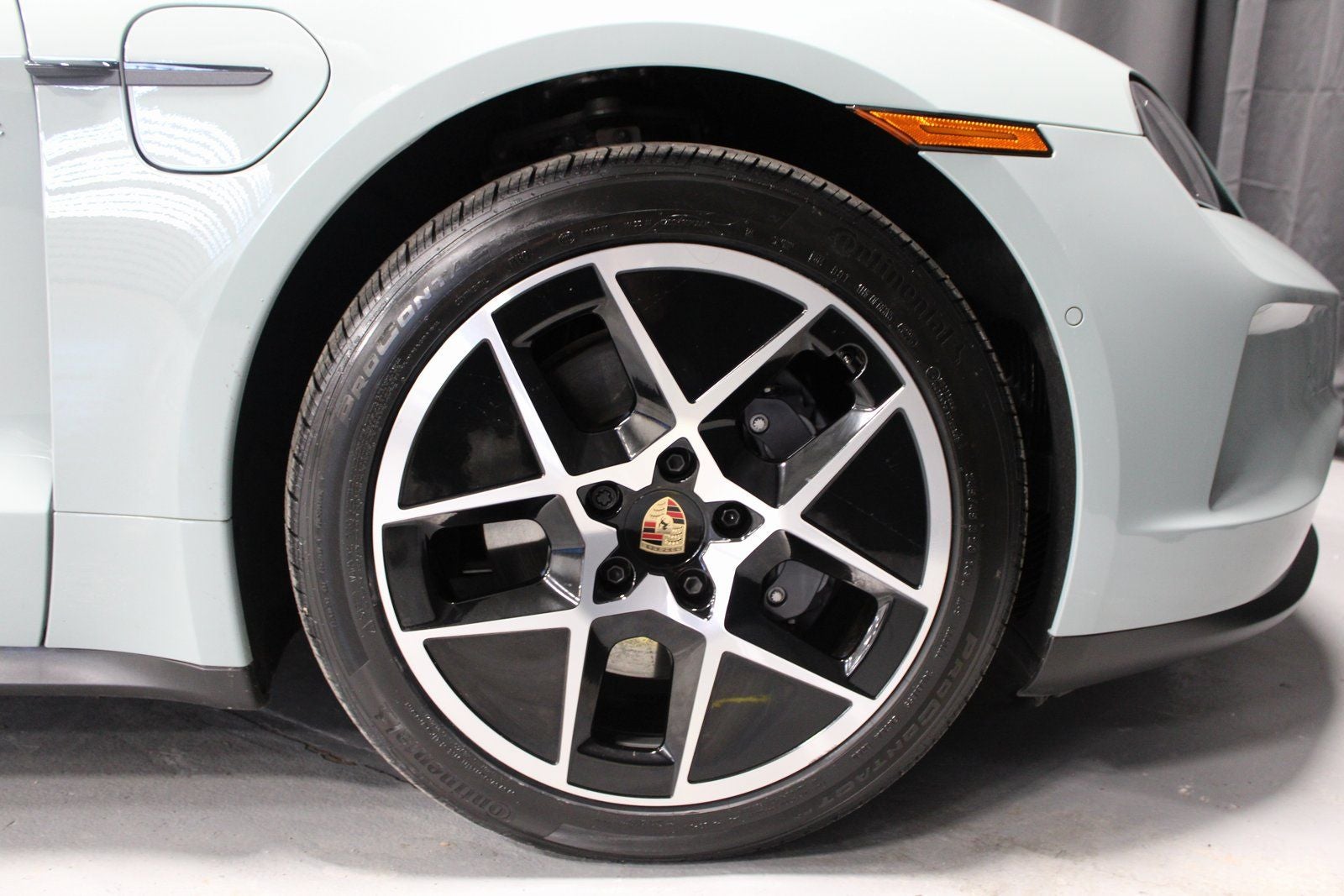 2025 Porsche Taycan Base