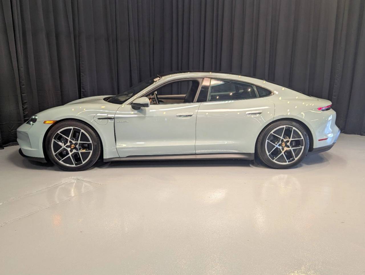 2025 Porsche Taycan Base