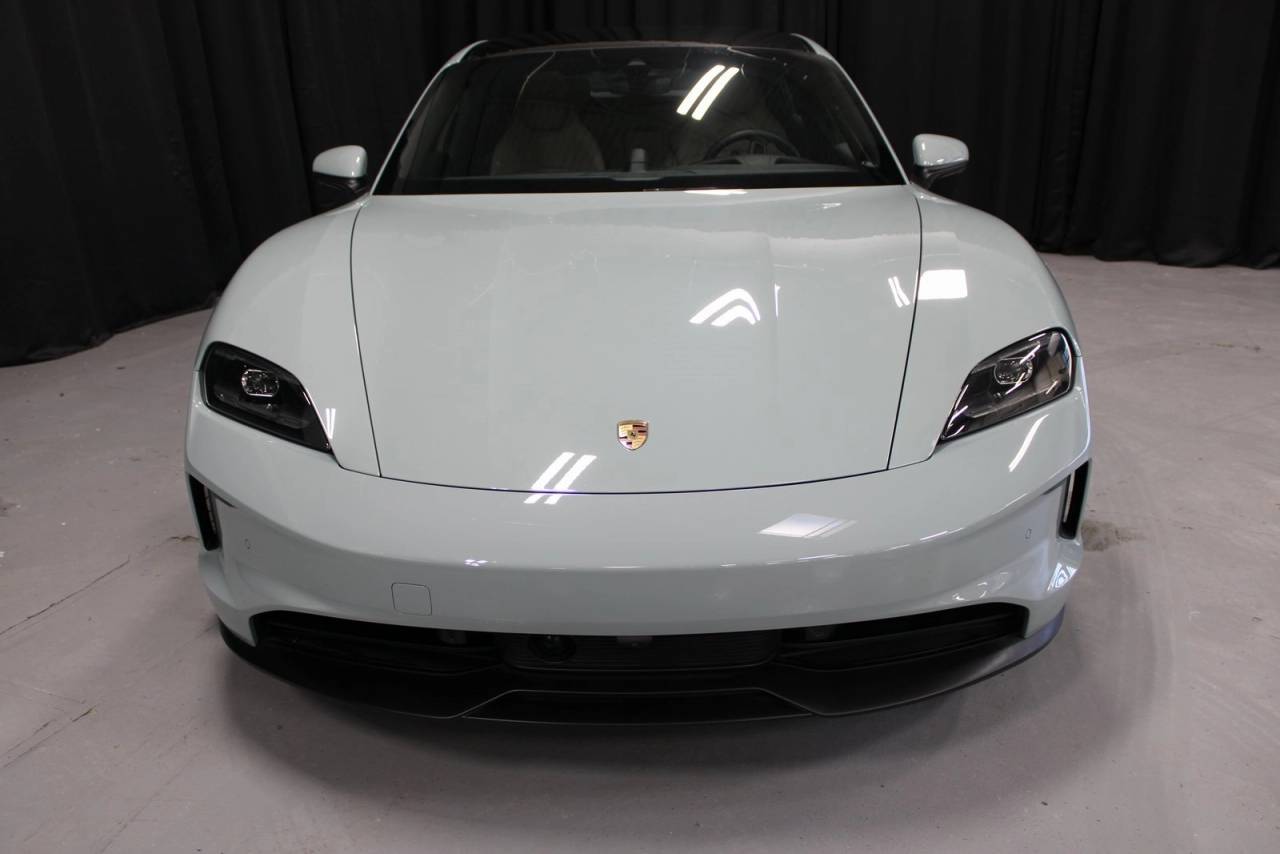 2025 Porsche Taycan Base