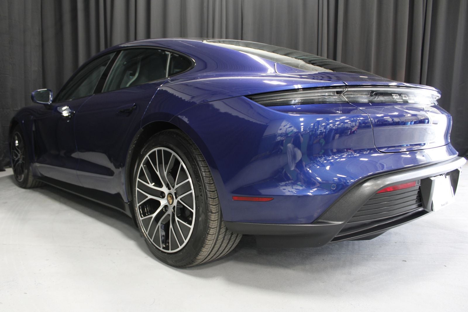 2021 Porsche Taycan Base