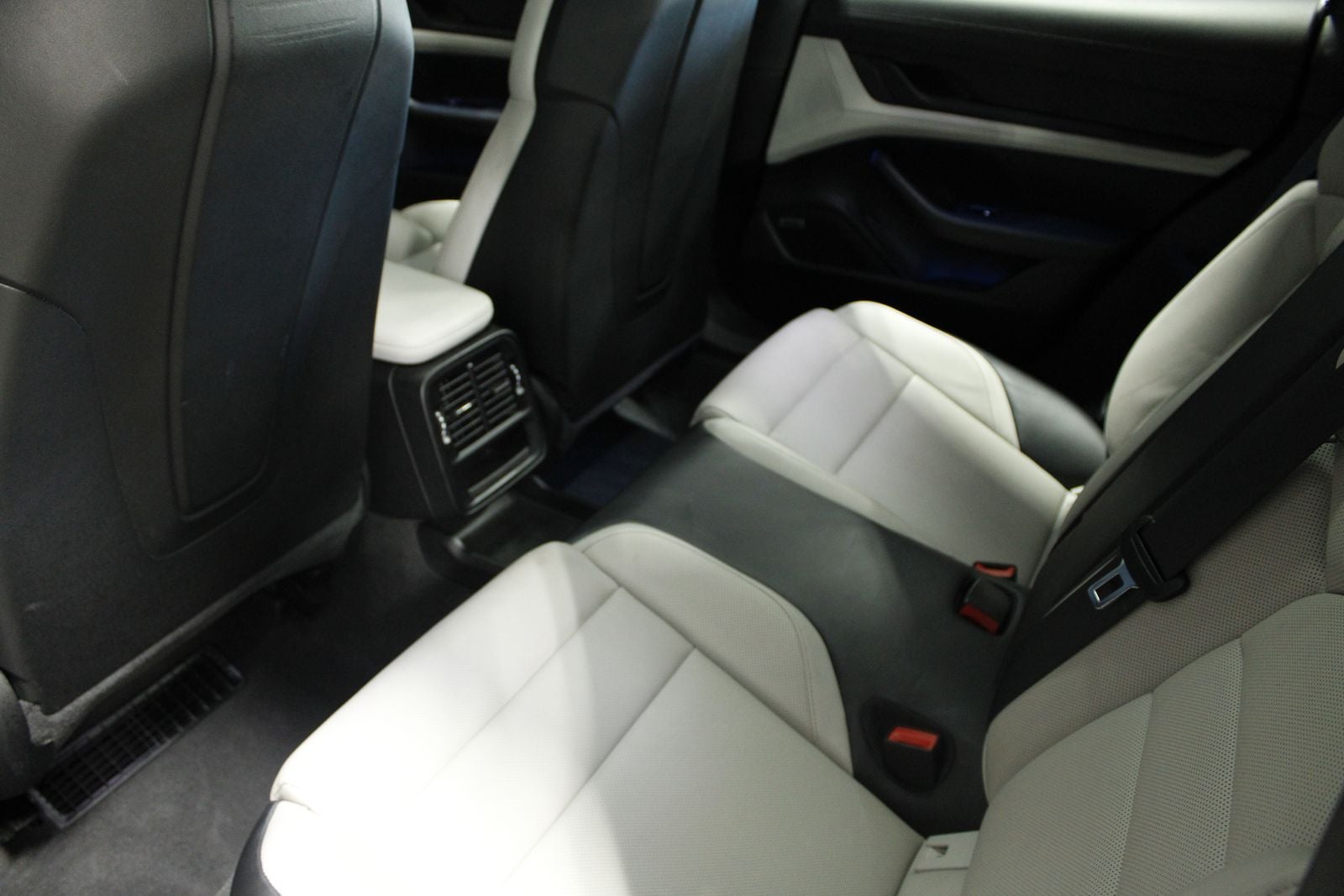 2021 Porsche Taycan Base