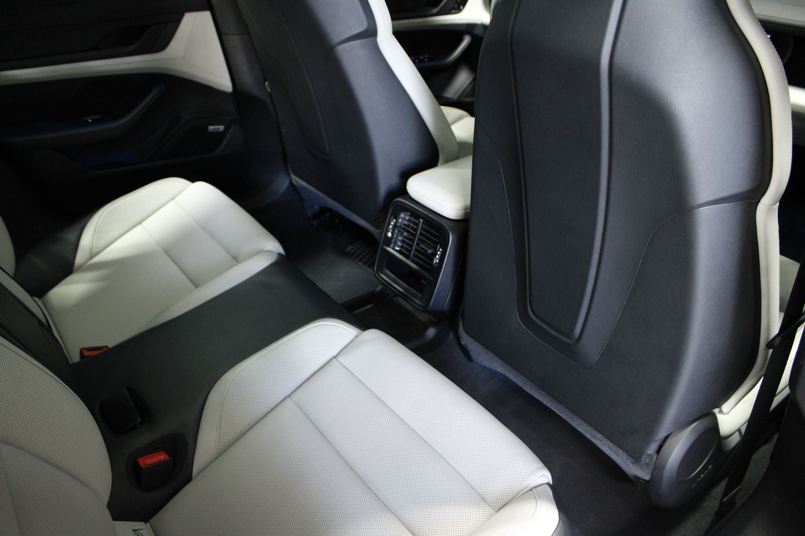 2021 Porsche Taycan Base