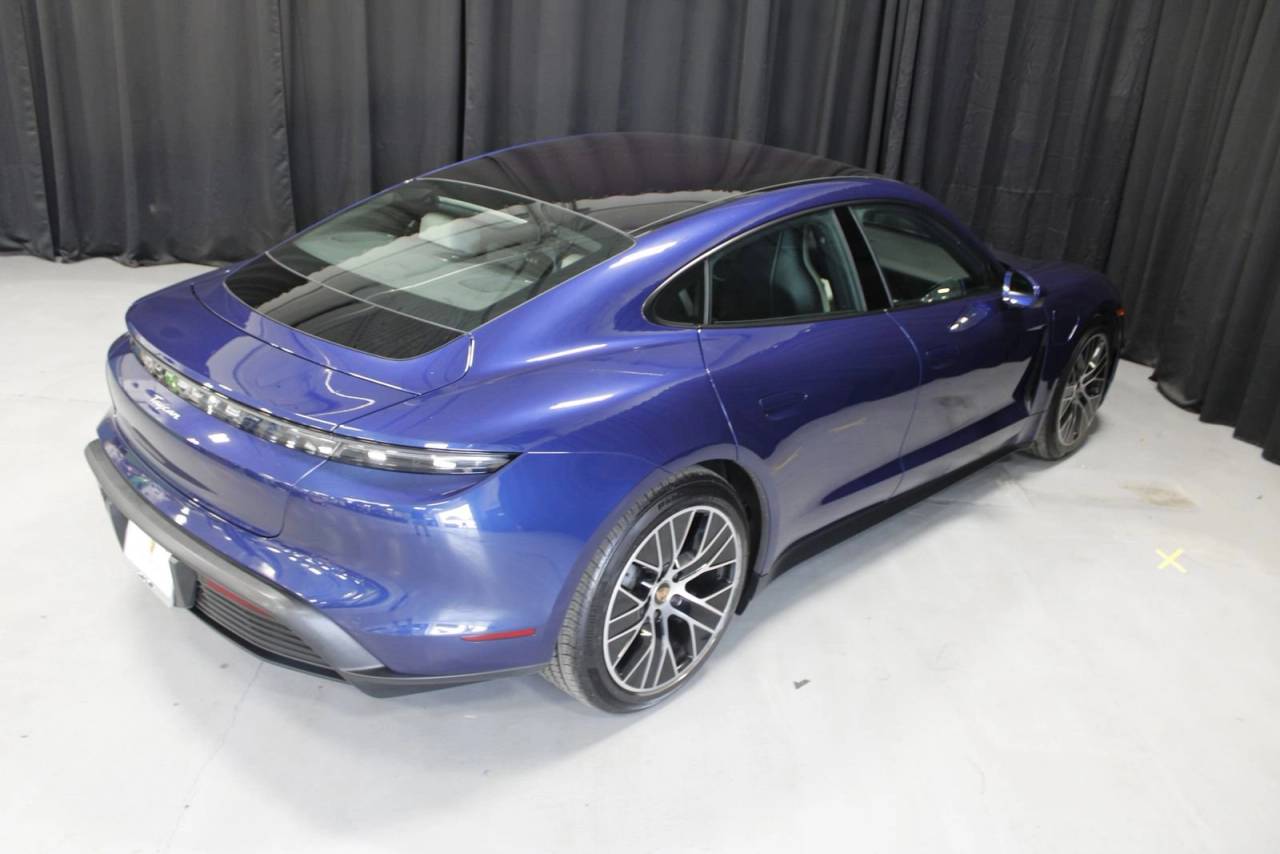 2021 Porsche Taycan Base