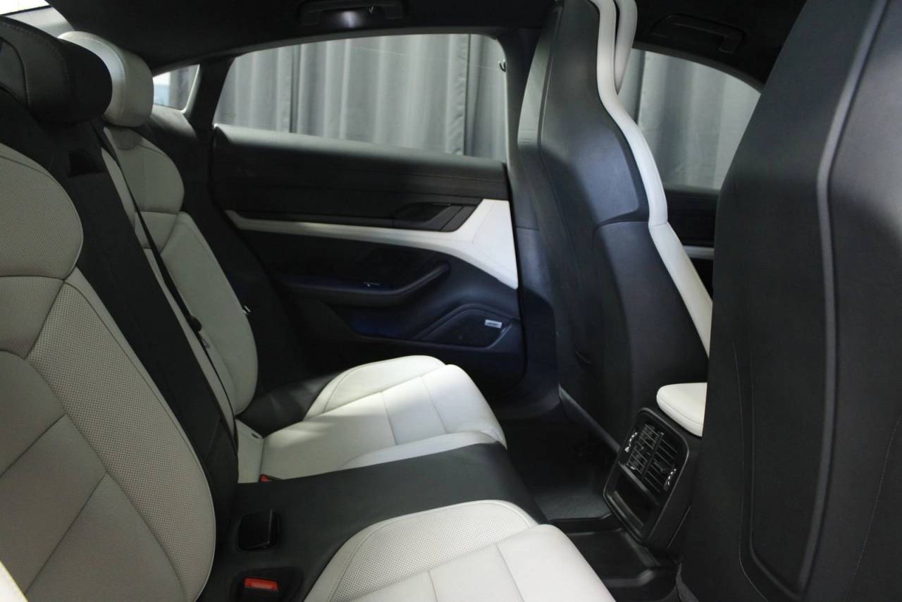 2021 Porsche Taycan Base