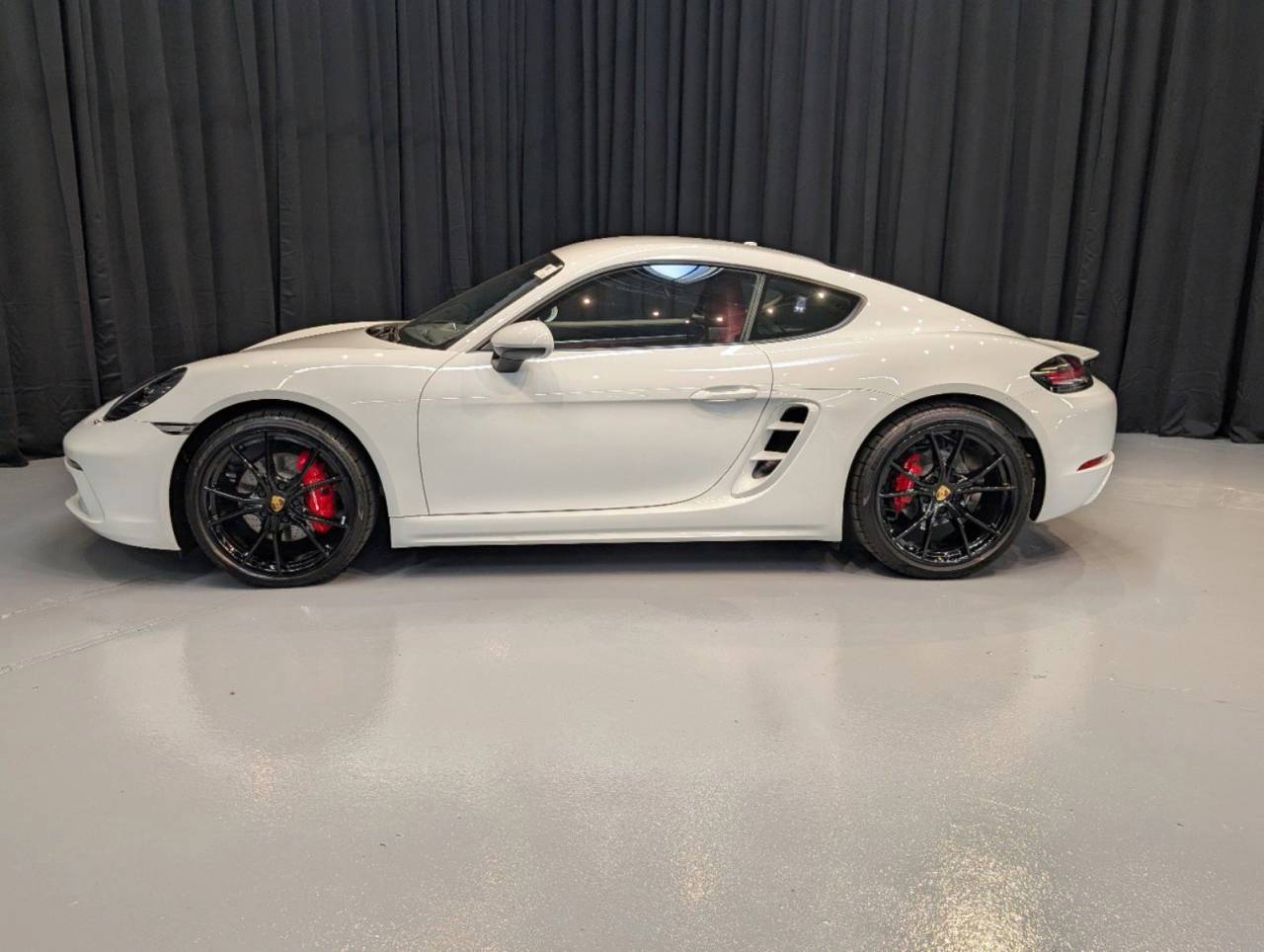 2024 Porsche 718 Cayman S