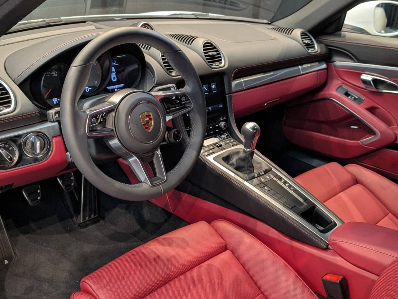 2024 Porsche 718 Cayman S