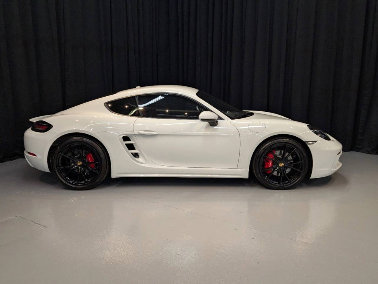 2024 Porsche 718 Cayman S